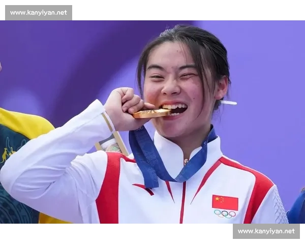 体育舞台精彩瞬间展现运动员卓越实力与拼搏精神